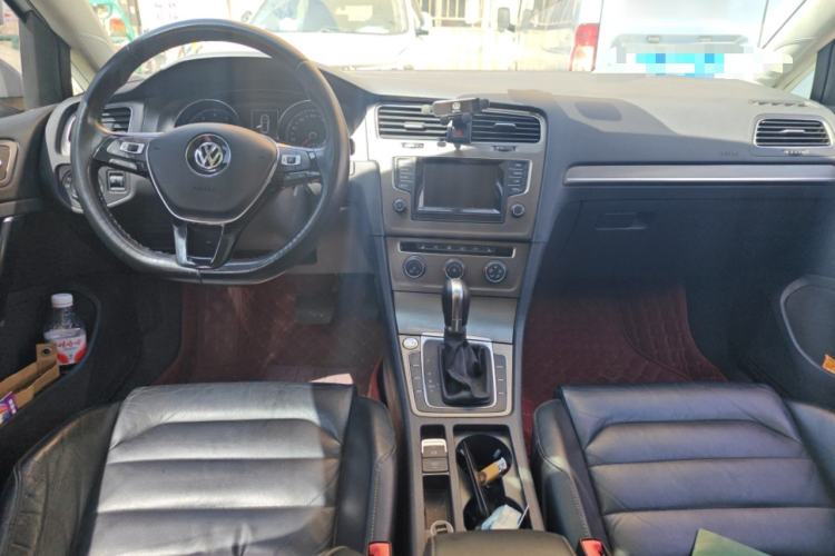 Used Volkswagen Golf 2014 1.4TSI Automatic Luxury Model Center Console