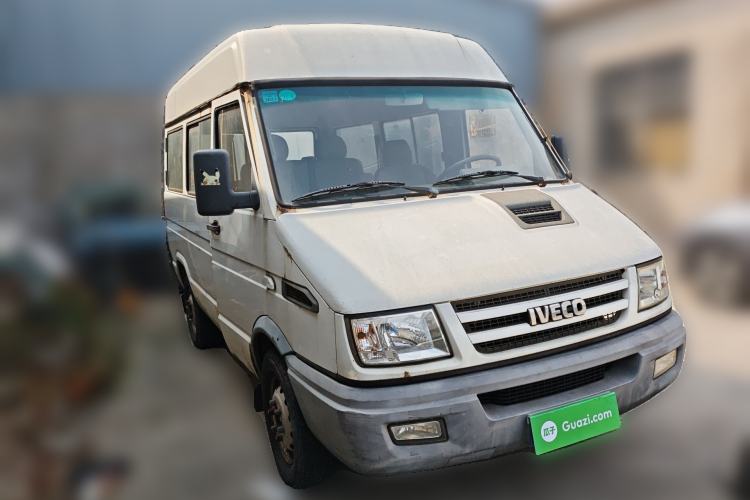 Used Iveco Daily 2014 2.5T-A35 NJ6484ACM47Z4