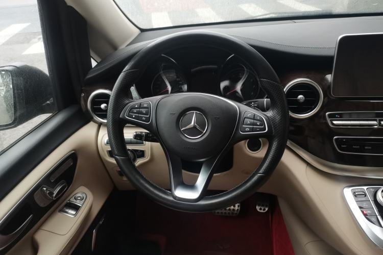 Used Mercedes-Benz V-Class 2018 V 260 L Prestige Extended Version China VI Steering Wheel