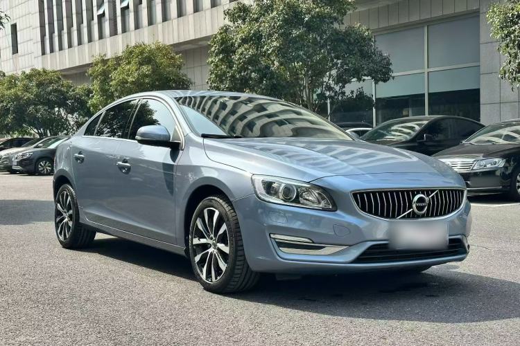 Used Volvo S60 2018 S60L T3 Smart Progress Edition
