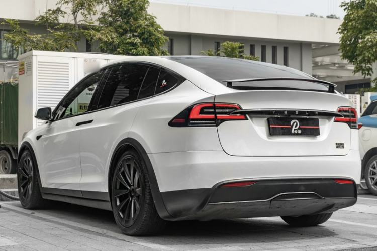 Used Tesla Model X 2023 Three-Motor All-Wheel-Drive Plaid Version
