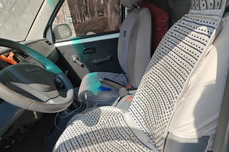 Used Jinbei Hiace X30 CNG 2023 1.5L Natural Gas Super-Enjoyment Van 2/5 Seats No Air Conditioning SWCC15M Left Rear Seat