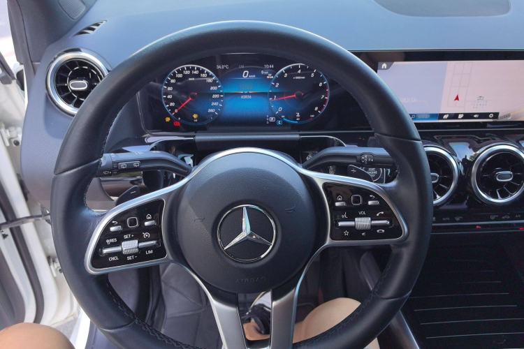 Used Mercedes-Benz B-Class 2022 Second Facelift B 200 Fashion Edition
