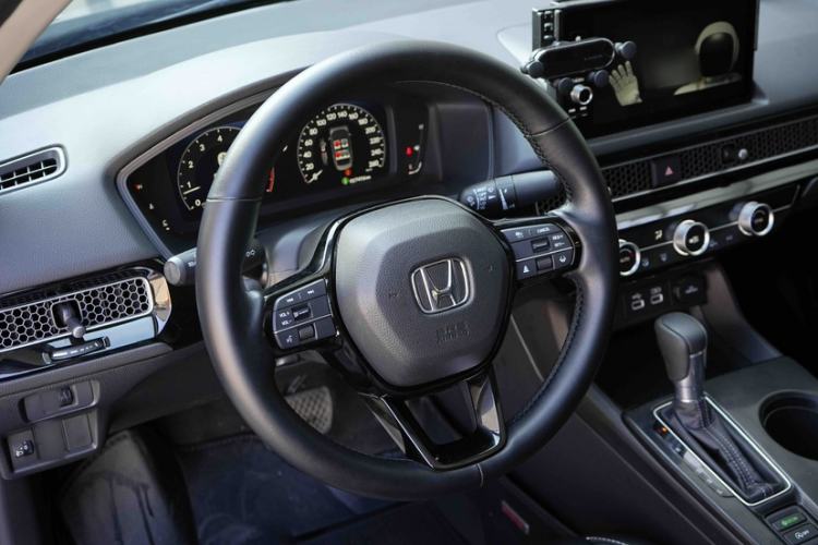 Used Honda Civic 2023 240TURBO CVT Dynamic Edition