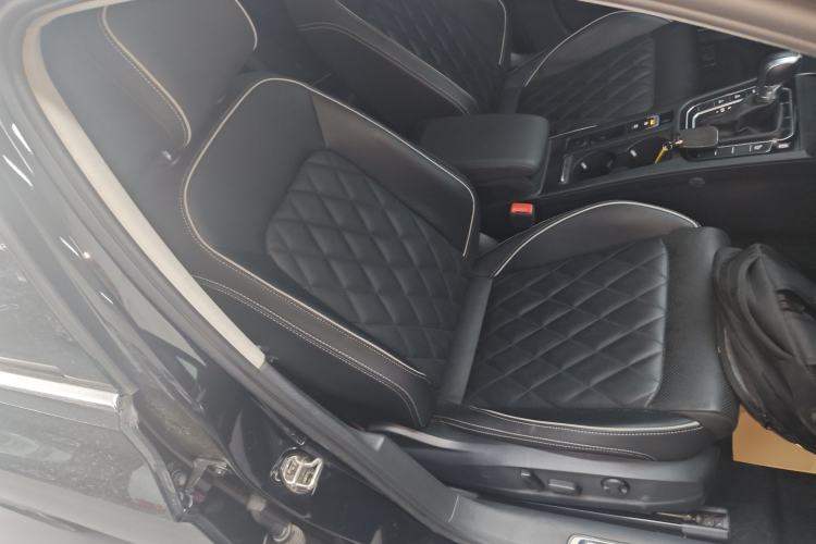 Used Volkswagen Magotan GTE Plug-in Hybrid 2022 GTE Luxury Model