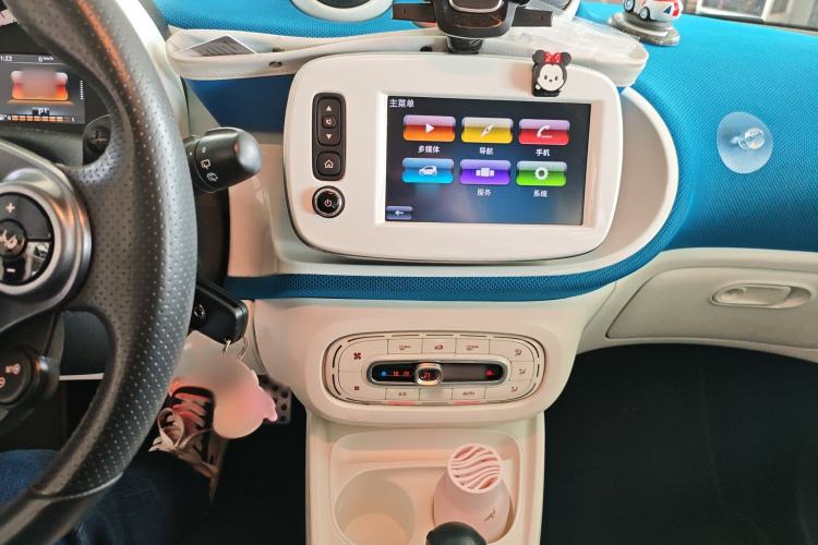 Used smart forfour 2016 0.9T 66 kW Ultimate Edition Audio And AC Panel