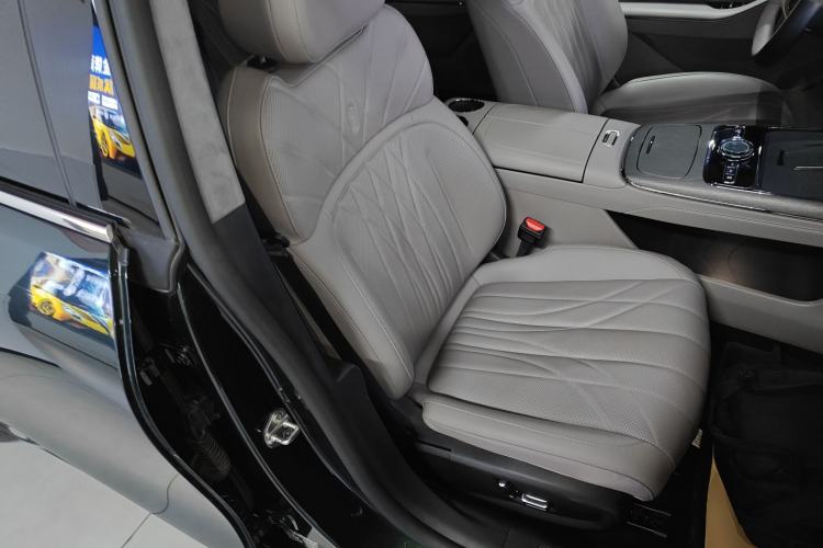 Used Geely Galaxy 8 2025 130km EM-P Starship Edition Right Front Seat