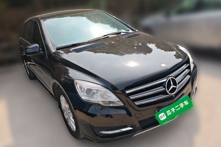 Used Mercedes-Benz R-Class  Front Right 45 Deg