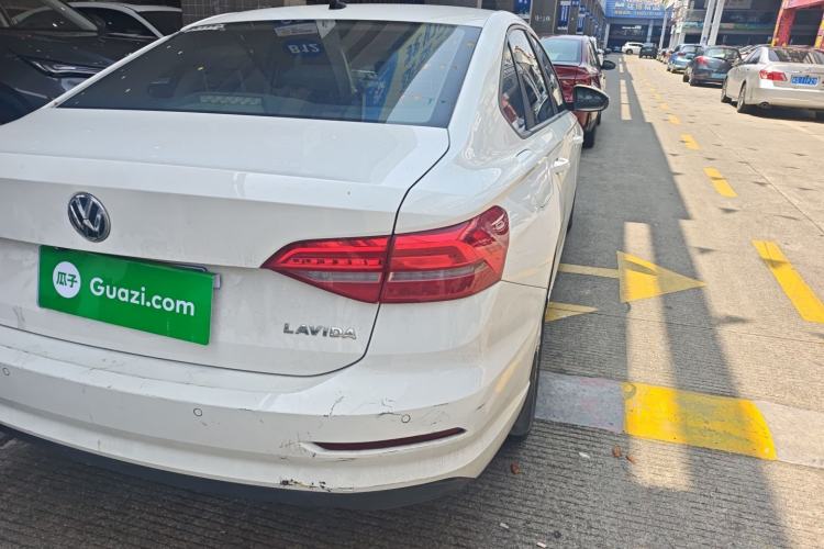 Used Volkswagen Lavida 2018 1.5L Automatic Fashion Edition China V Standard Exterior 3