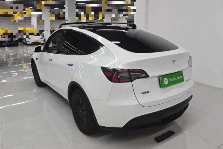 Used Tesla Model Y 2021 Long-Range All-Wheel-Drive Version
