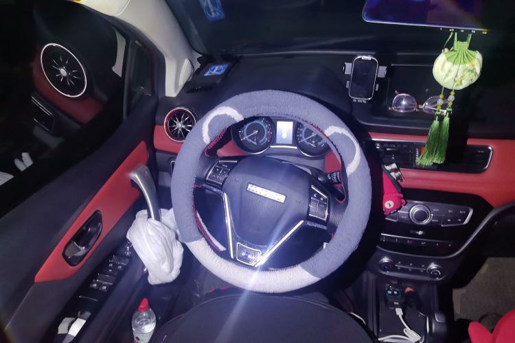 Used Haval H1 2015 1.5L AMT Luxury Model
