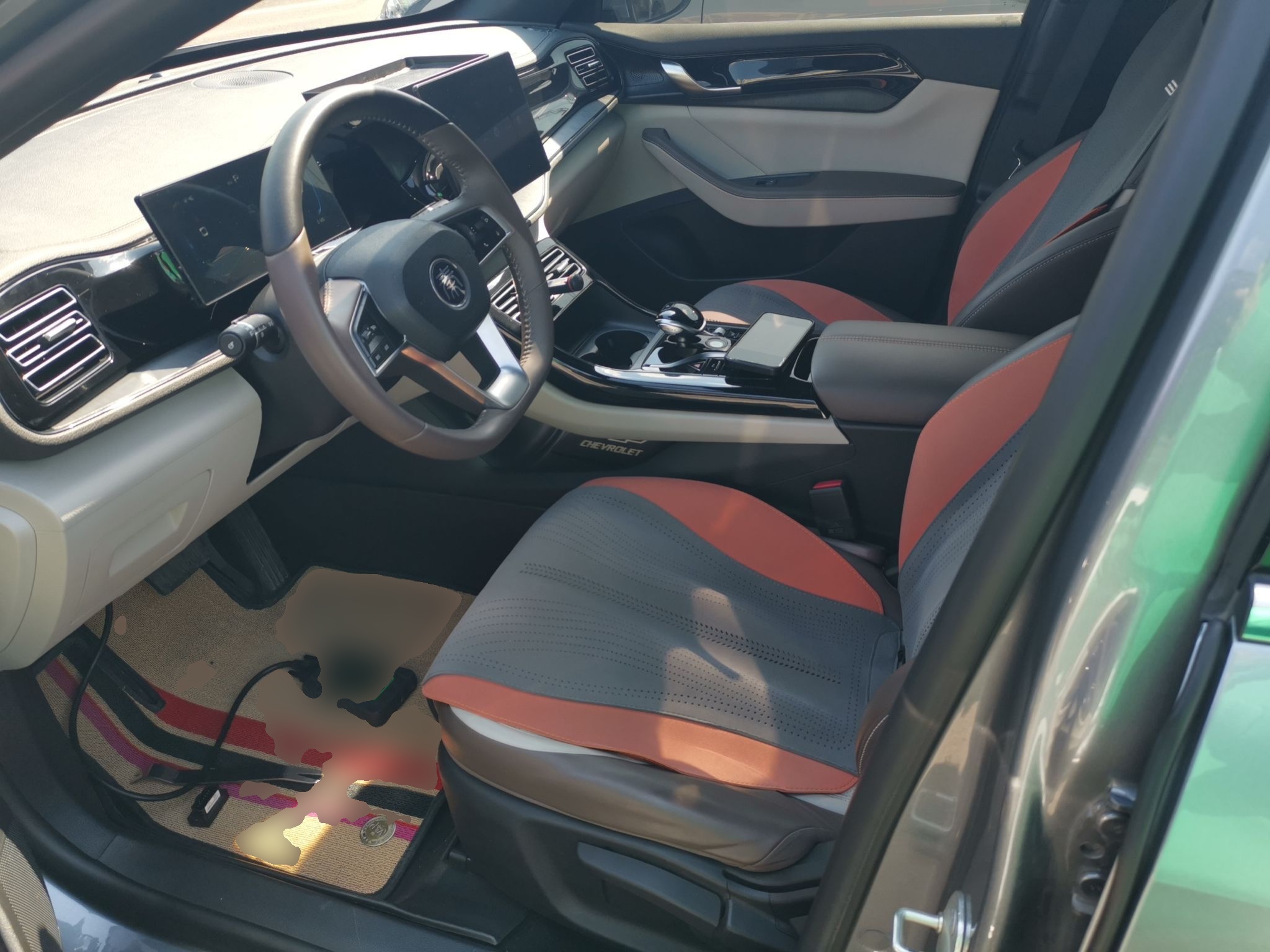 Переднее сиденье в автомобиле