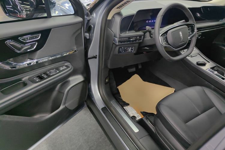 Used Lincoln Corsair 2023 2.0T Two-Wheel Drive Luxury Edition
