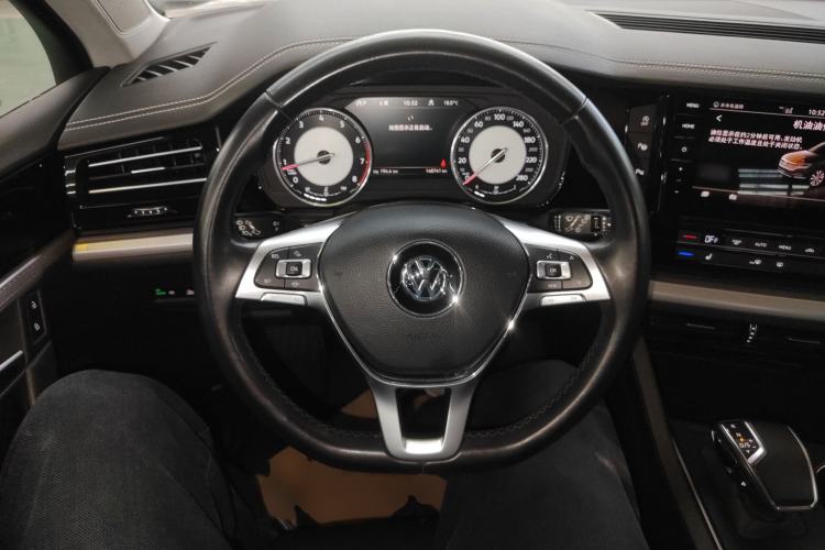 Used Volkswagen Touareg 2019 2.0 TSI Flagship Edition China VI
