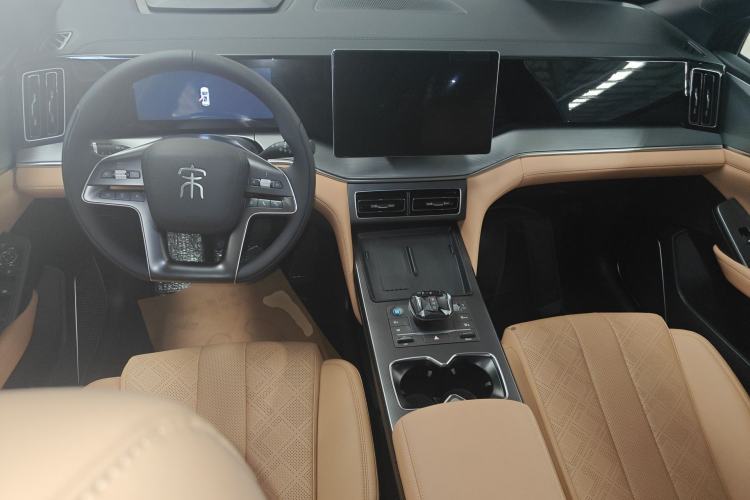 Used BYD Song L DM-i 2024 75km Leading Edition Center Console