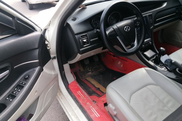 Used BAIC Senova D50 2015 1.5L Manual Comfort Value Navigation Edition
