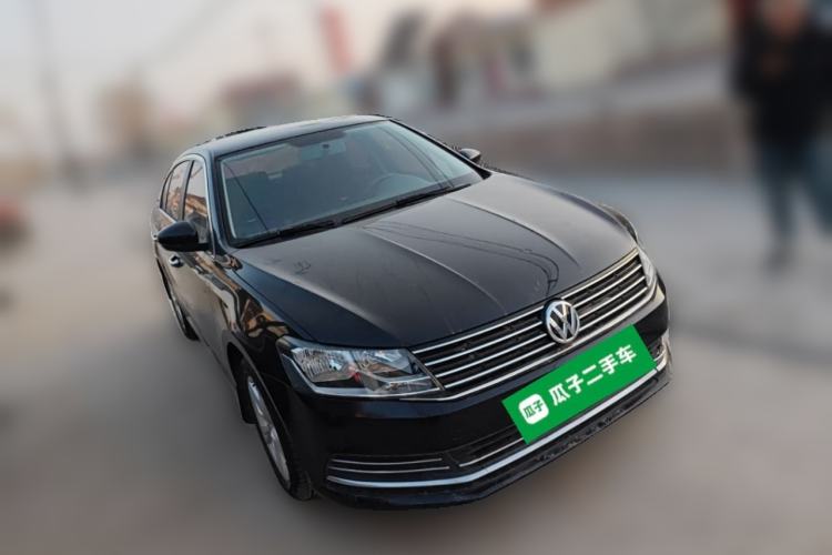 Used Volkswagen Lavida 2017 1.6L Manual Fashion Edition
