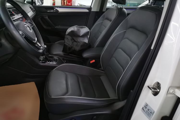 Used Volkswagen Tiguan L New Energy 2021 430 PHEV Plug-in Hybrid Flagship Edition Left Front Seat