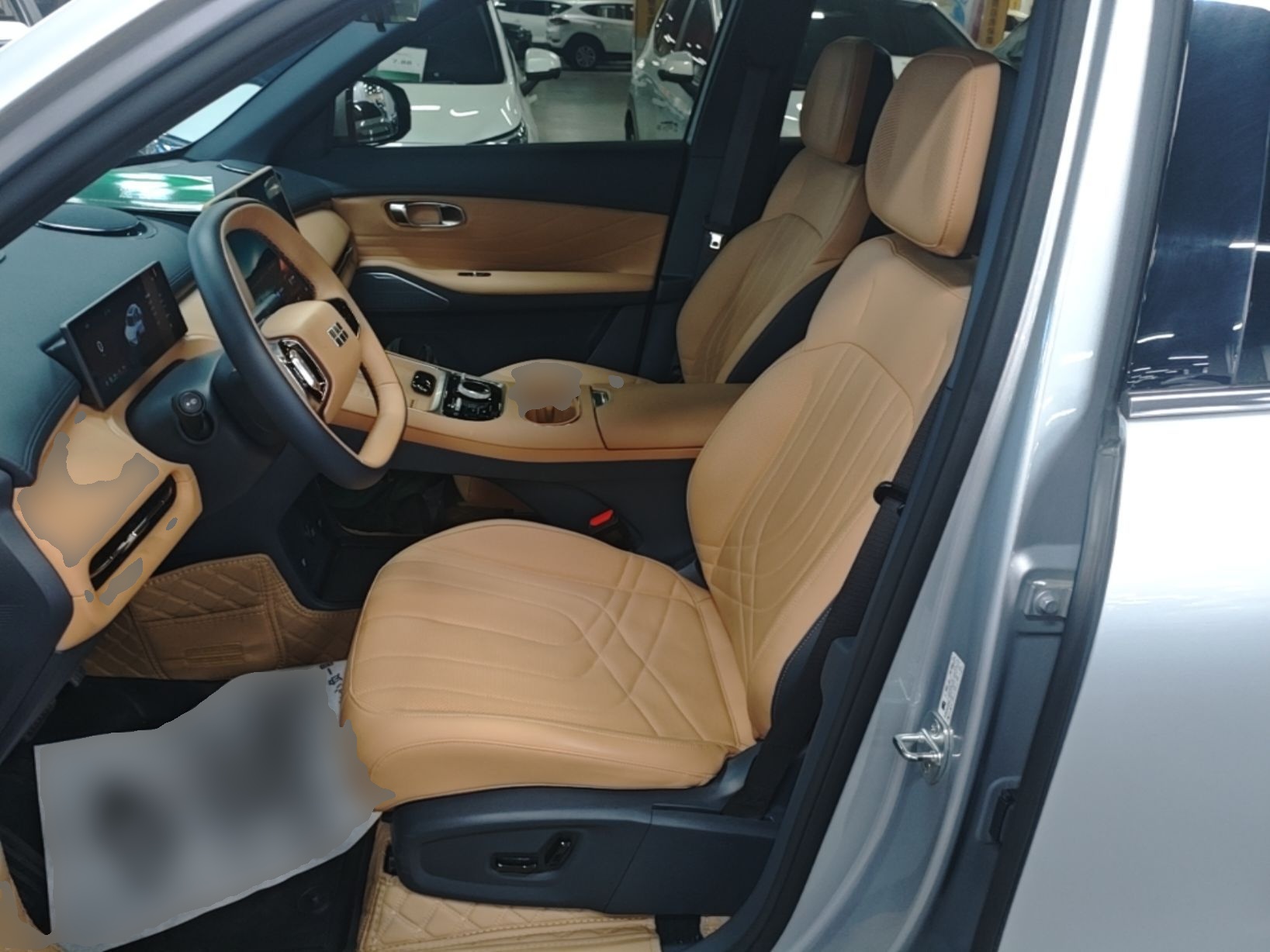 Geely Galaxy Xingjian 7 EM-i 2025 120km Exploration+ Version — снимка 17