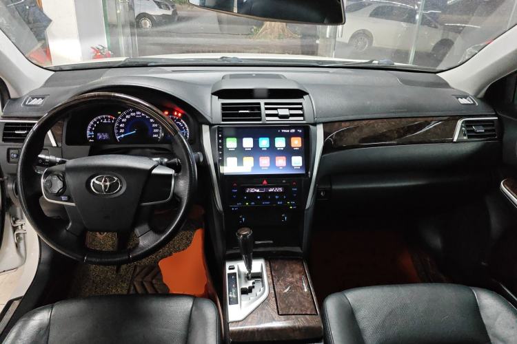 Used Toyota Camry 2015 2.0G Premier Edition
