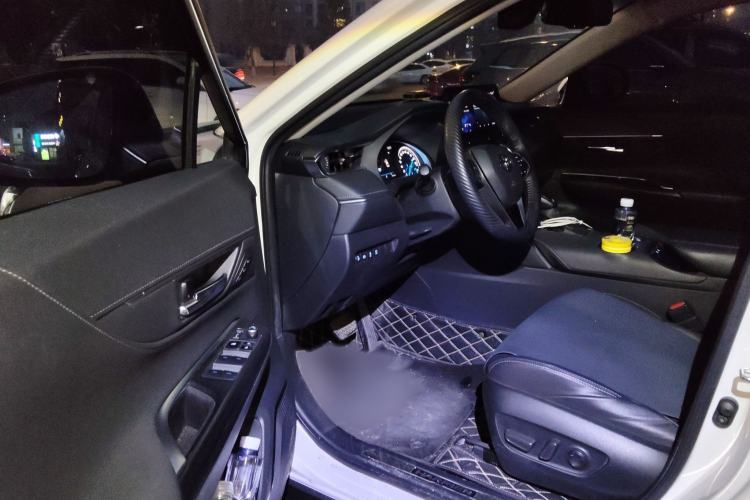 Used Toyota Harrier 2022 Dual-Engine 2.5L CVT Four-Wheel Drive Luxury Edition
