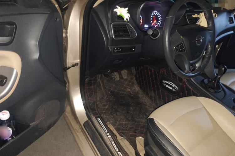 Used Haima Fumei 2015 1.6L Manual YueShang Model Driver Seat