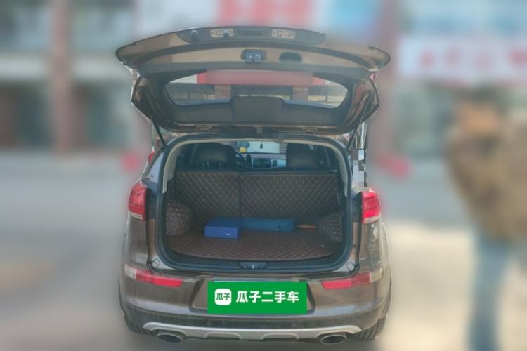 Used Kia Sportage R 2015 2.0L Automatic Two-Wheel Drive DLX Model Trunk