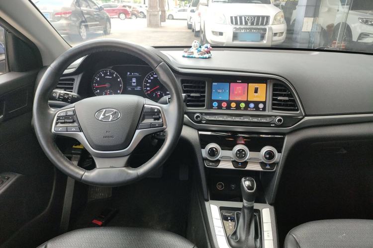 Used Hyundai Elantra (6th Generation / Lingdong) 2019 1.5L CVT ZhiXuan – Elite Version Interior 2