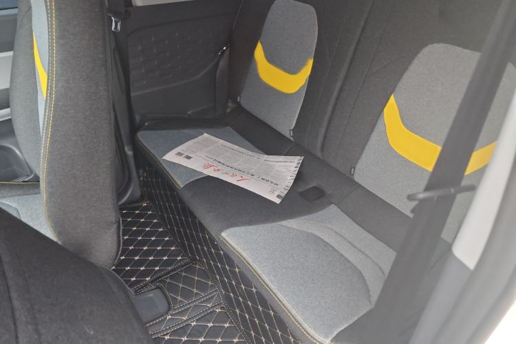 Used Chery New Energy QQ Ice Cream 2022 170km Sundae Phosphate Lithium-Ion