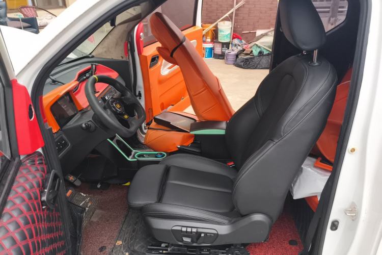 Used Wuling Hongguang MINIEV 2020 Enjoyment Model Lithium Iron Phosphate Left Front Seat