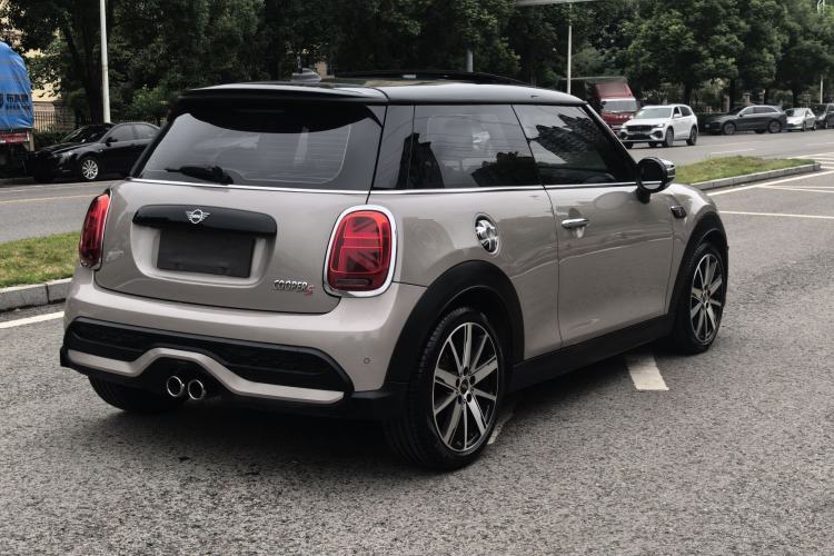 Used MINI MINI 2022 2.0T COOPER S Classic Edition
