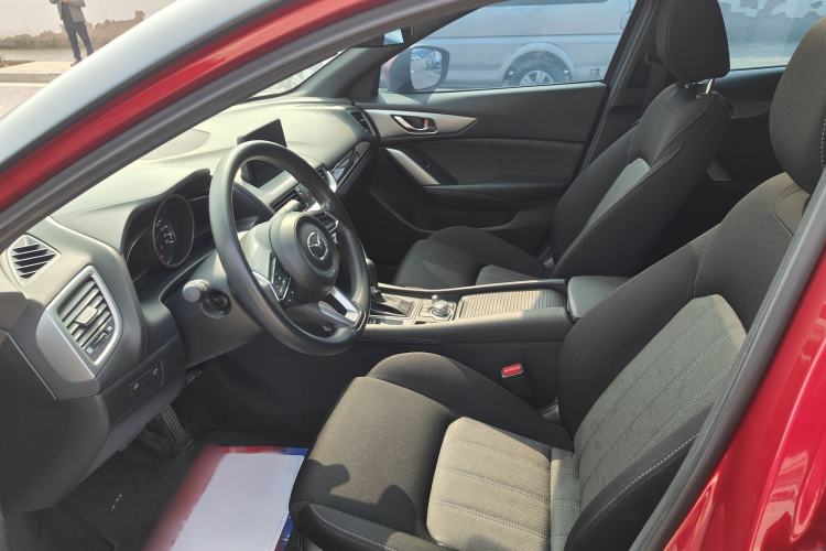 Used Mazda CX-4 2018 2.0L Automatic Two-Wheel Drive Blue Sky Exploration Version China V Standard
