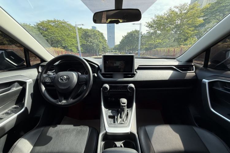 Used Toyota Wildlander 2022 2.0L CVT Two-Wheel Drive Leading Edition
