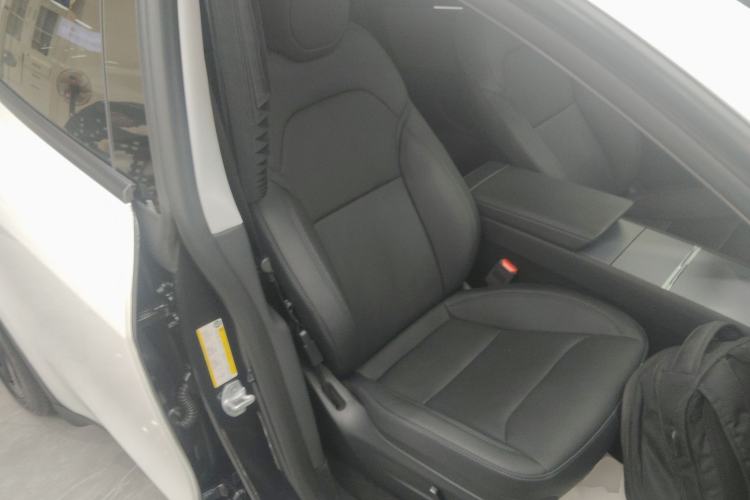 Used Tesla Model Y 2025 Rear-Wheel Drive First Edition