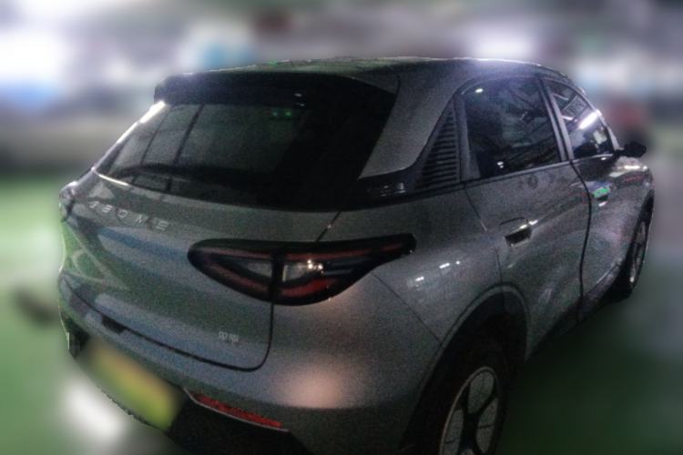 Used Geely Galaxy Geome 2025 410 km Free Version
