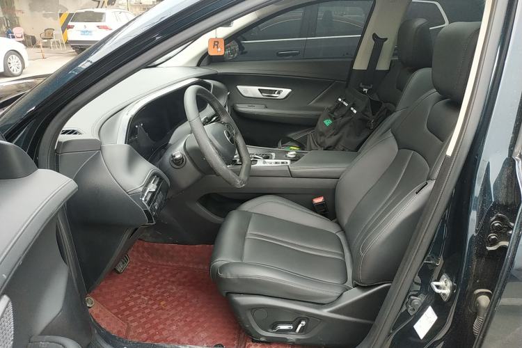 Used Dongfeng Aeolus Huge 2024 Mach Power 1.5T Luxury Model
