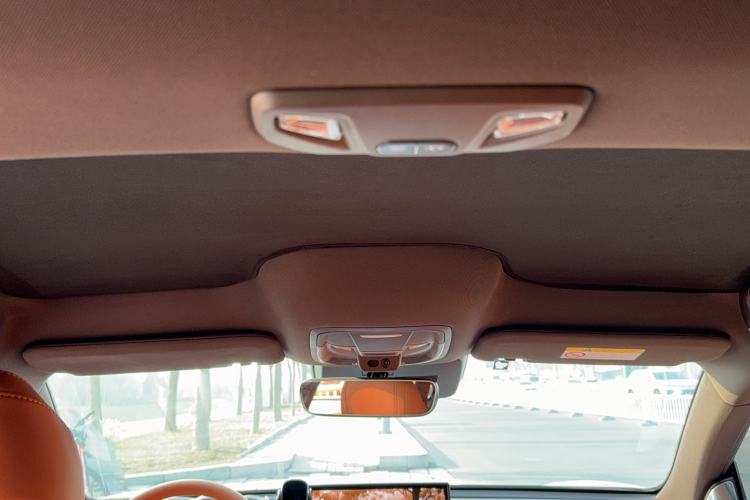 Used ORA Lightning Cat 2022 555 km Luxury Edition