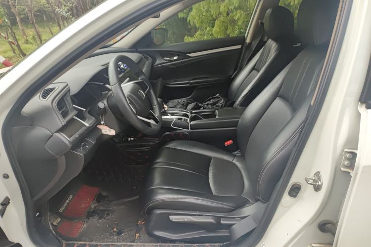 Used Honda Civic 2016 220TURBO CVT Luxury Edition Left Front Seat