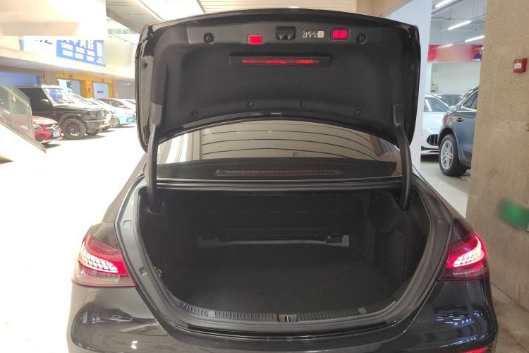 Used Mercedes-Benz E-Class 2023 E 300 L Sport Luxury Edition Trunk