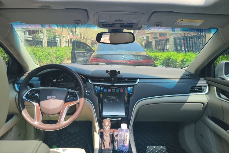 Used Cadillac XTS 2016 28T Tech Edition Center Console