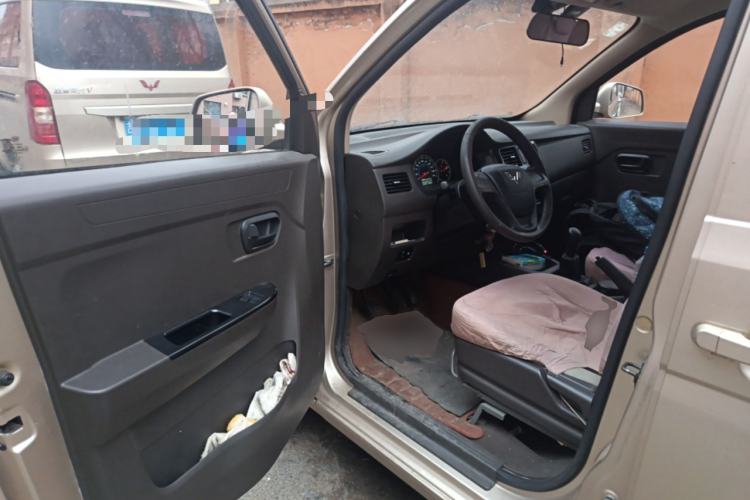 Used Wuling Rongguang V 2015 1.2L Standard Version Driver Seat