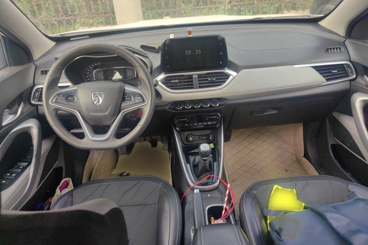 Used Baojun 510 2017 1.5L Manual Fashion Model