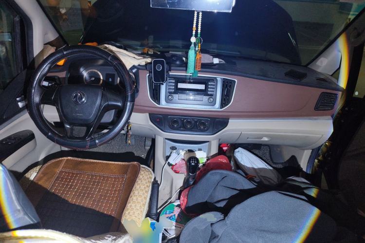 Used FORTHING Lingzhi 2020 M5L 1.6L Base Model 9 Seats
