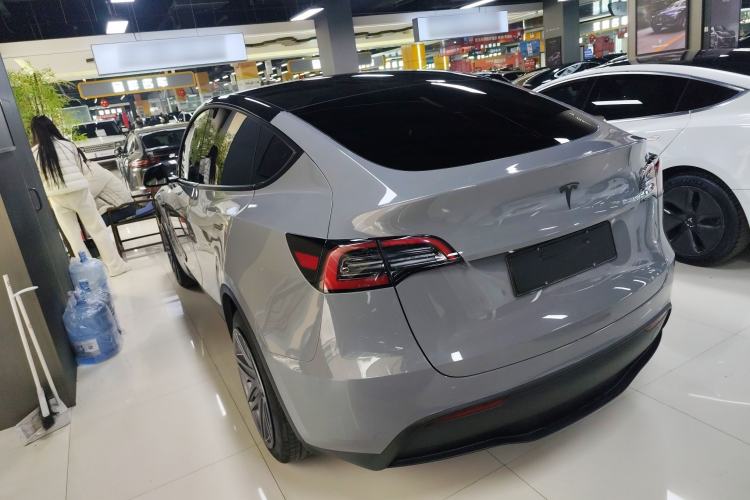 Used Tesla Model Y 2022 Rear-Wheel-Drive Version
