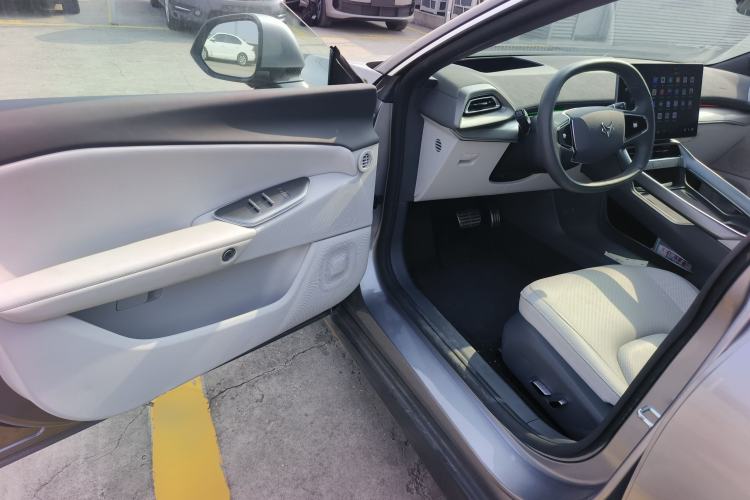 Used ARCFOX Alpha S5 2024 708MAX 200kW