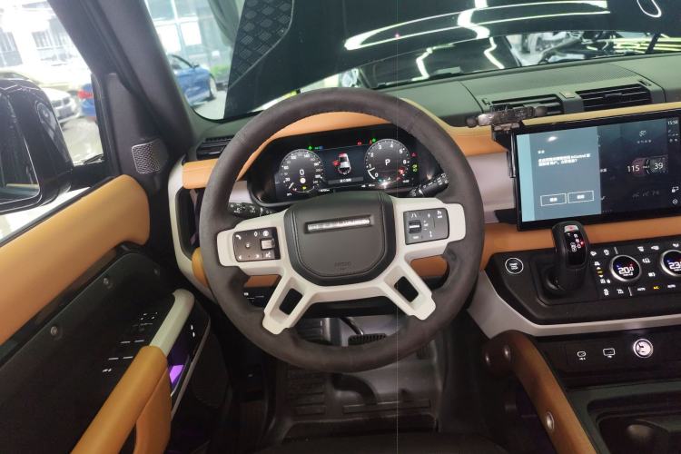 Used Land Rover Defender 2024 110 3.0T P400 X-DYNAMIC HSE
