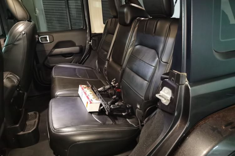 Used Jeep Wrangler New Energy 2021 Four-Door 2.0T 4xe Sahara Left Rear Seat