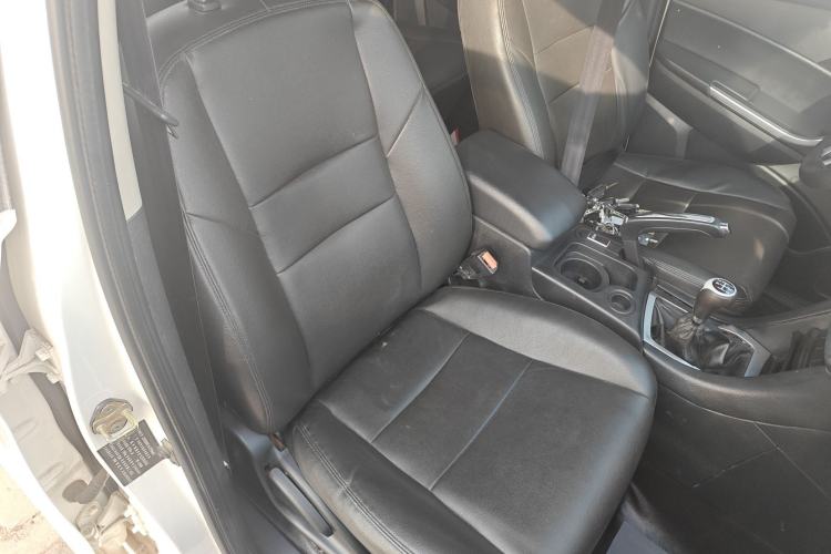 Used JMC Yuhu 7 2016 2.4T Four-Wheel Drive Ultra-Luxury Edition JX4D24
