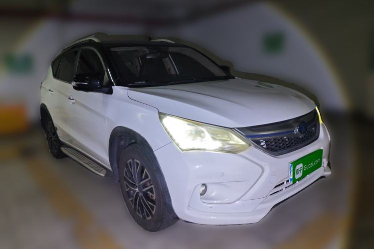 Used BYD Song New Energy 2017 Song DM 1.5TID All-Wheel Drive Prestige Model Front Right 45 Deg