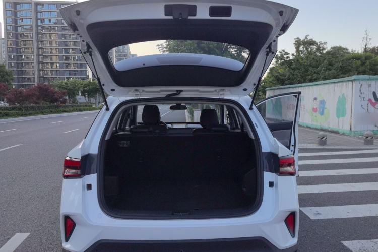 Used Wuling Alvez 2022 1.5L CVT Comfort Edition Trunk